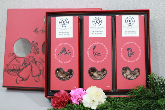 quà tặng cho người nước ngoài qua-tang-cho-nguoi-nuoc-ngoai