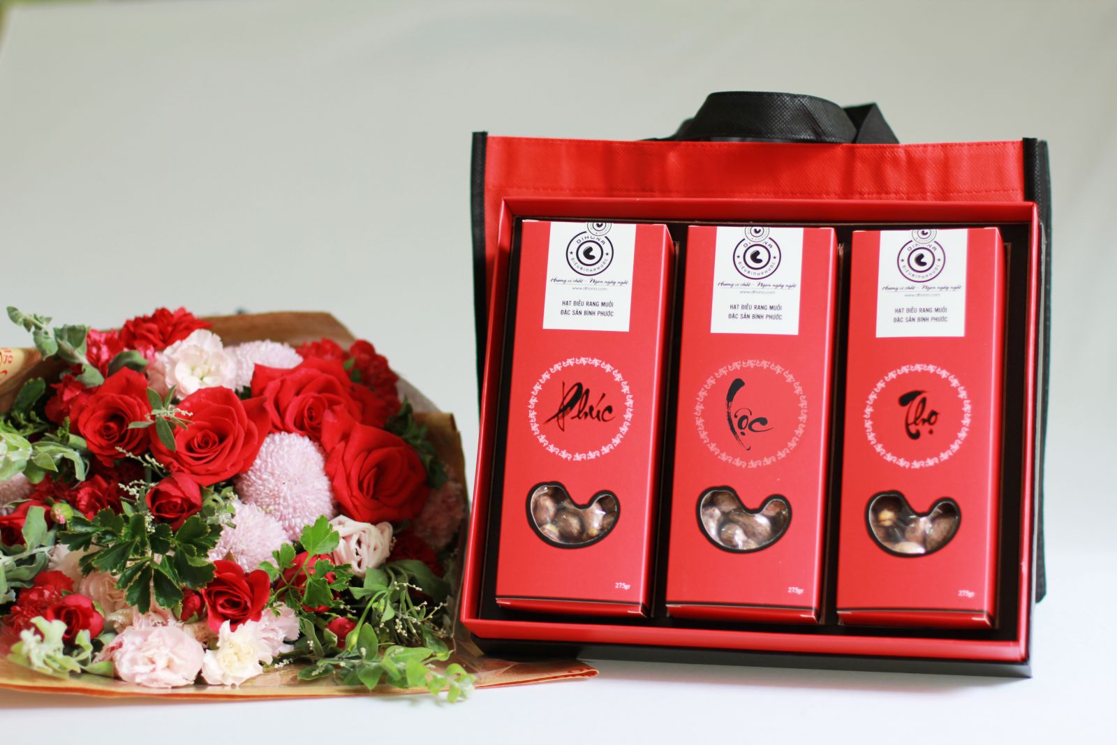 qua-tet-2018-hop-qua-hat-dieu-dihona